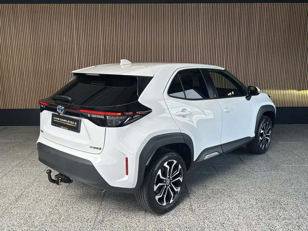 Toyota Yaris Cross 1.5 Hybrid Dynamic Trekhaak uit 2022, foto 3