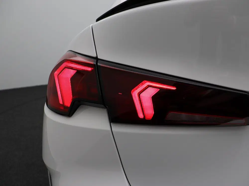 BMW 2-serie Coupé 220 High Executive M Sportpakket Pro uit 2026, foto 10