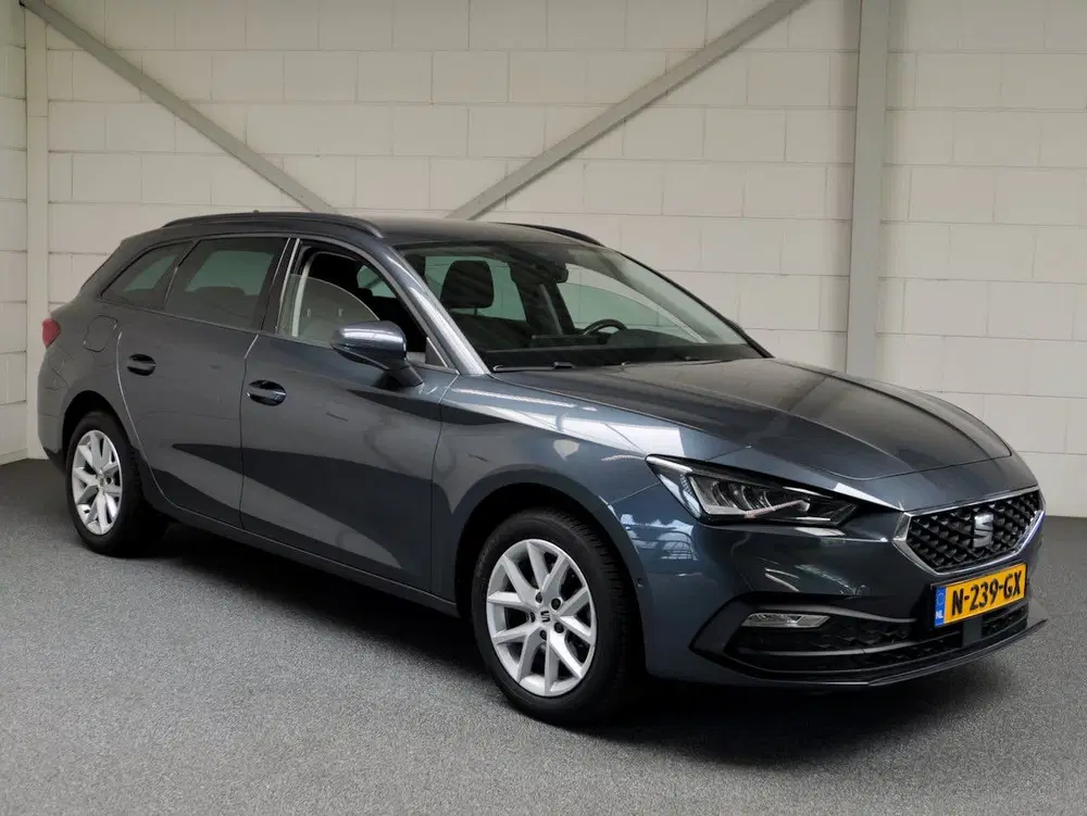SEAT Leon 1.0 TSI Style B Intense Navi uit 2021