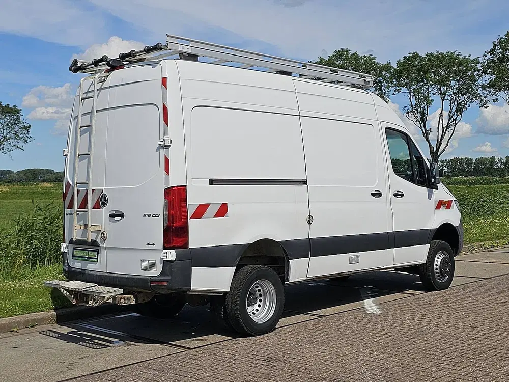 Mercedes-Benz Sprinter 516 4X4 ALLRAD L2H2 Mbux Dubbellucht uit 2019, foto 3