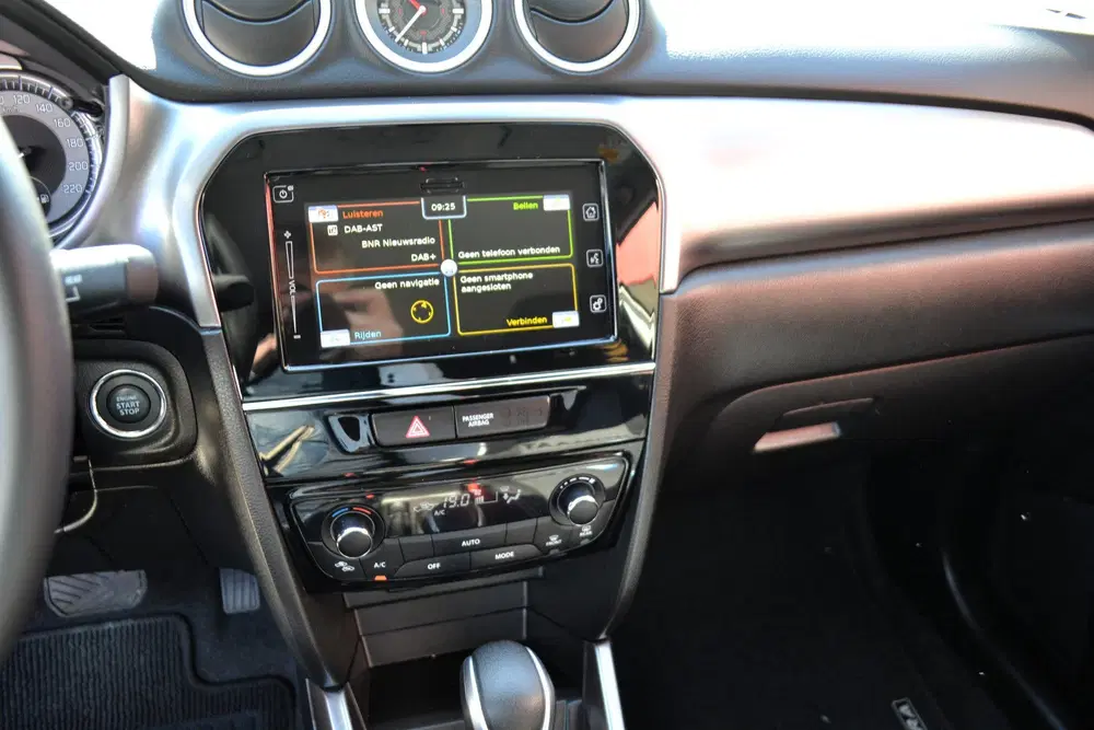 Suzuki Vitara 1.5 Hybrid Automaat uit 2023, foto 9