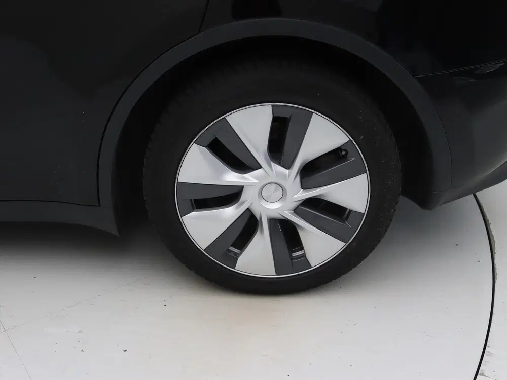 Tesla Model Y Long Range AWD 75kWh 351pk 92 uit 2023, foto 12