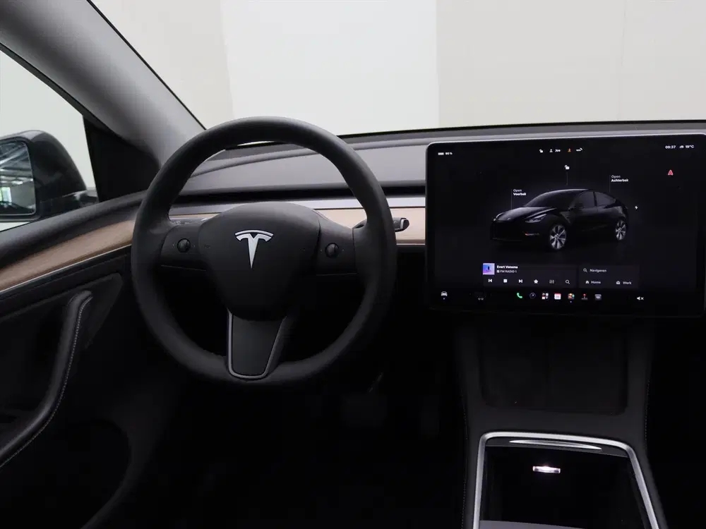 Tesla Model Y Long Range AWD 75kWh 351pk 92 uit 2023, foto 8