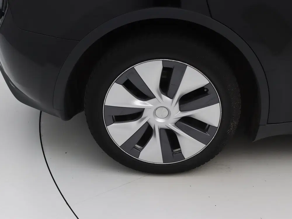 Tesla Model Y Long Range AWD 75kWh 351pk 92 uit 2023, foto 9