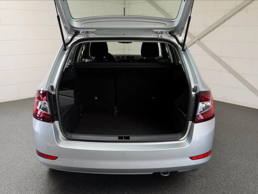 Skoda Fabia 1.0 TSI Ambition Navi uit 2021, foto 11