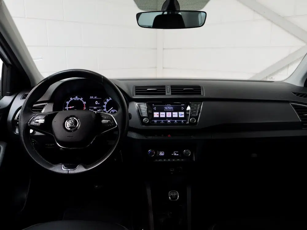 Skoda Fabia 1.0 TSI Ambition Navi uit 2021, foto 5