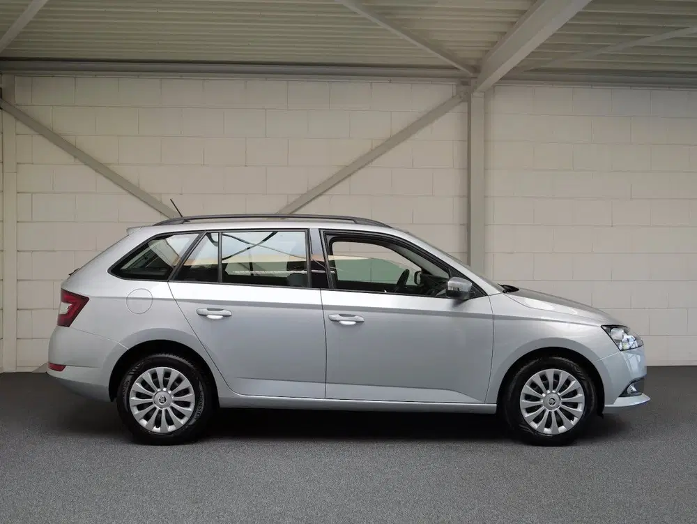 Skoda Fabia 1.0 TSI Ambition Navi uit 2021, foto 7