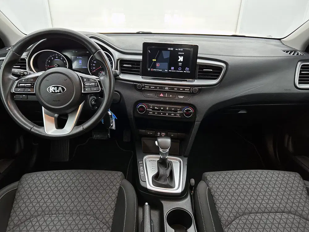 Kia Ceed 1.4 T-GDi DynamicLine uit 2019, foto 4