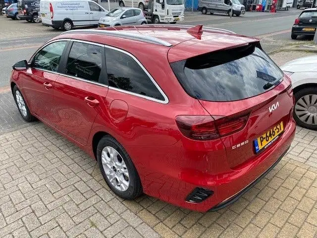Kia Ceed 1.0 T-GDi MHEV Dyn+L Automaat uit 2022, foto 2