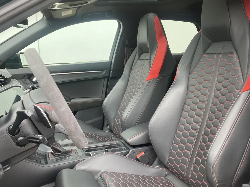 Audi RS Q3 RSQ3 2.5 TFSI Quattro 400 pk Individual uit 2021, foto 14