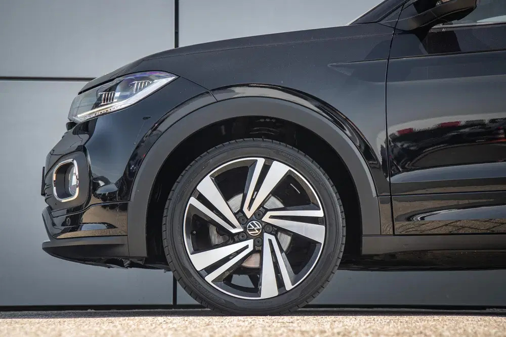Volkswagen T-Cross 1.0 TSI 110pk DSG R-Line uit 2022, foto 13