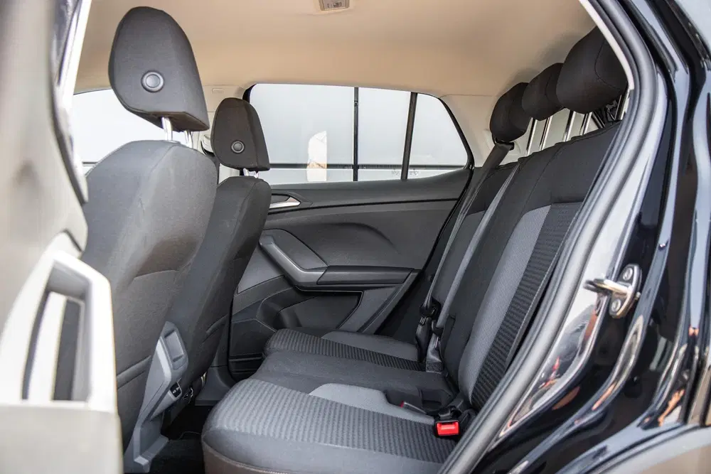 Volkswagen T-Cross 1.0 TSI 110pk DSG R-Line uit 2022, foto 15