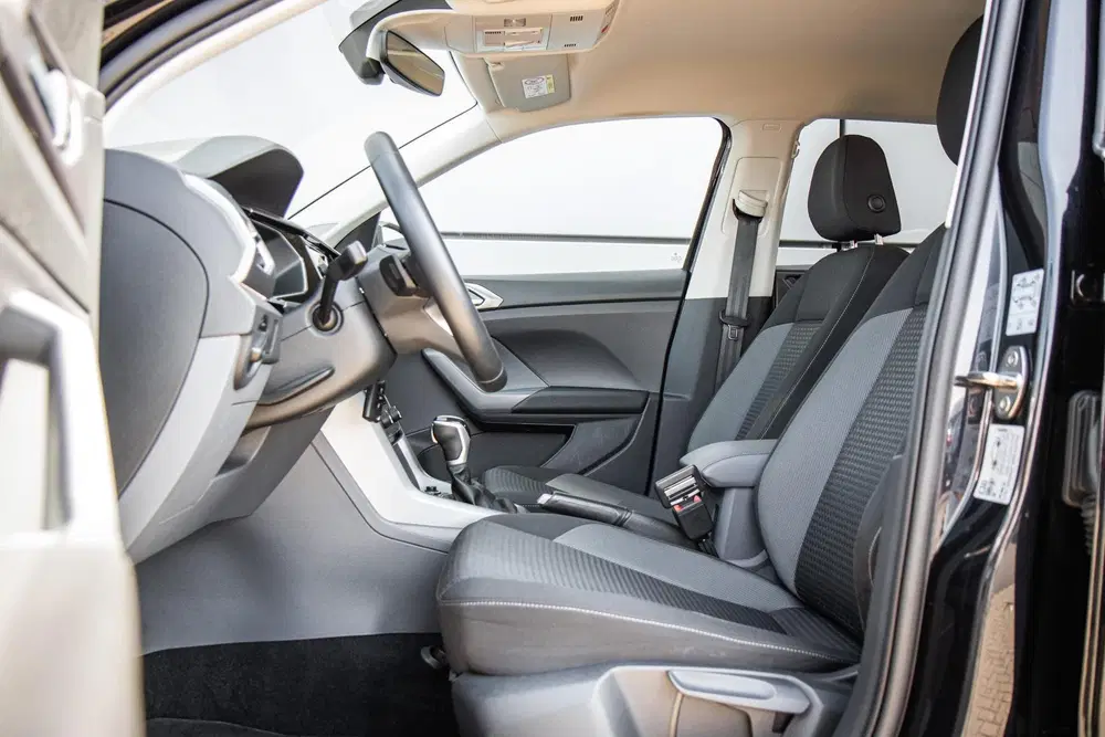 Volkswagen T-Cross 1.0 TSI 110pk DSG R-Line uit 2022, foto 4