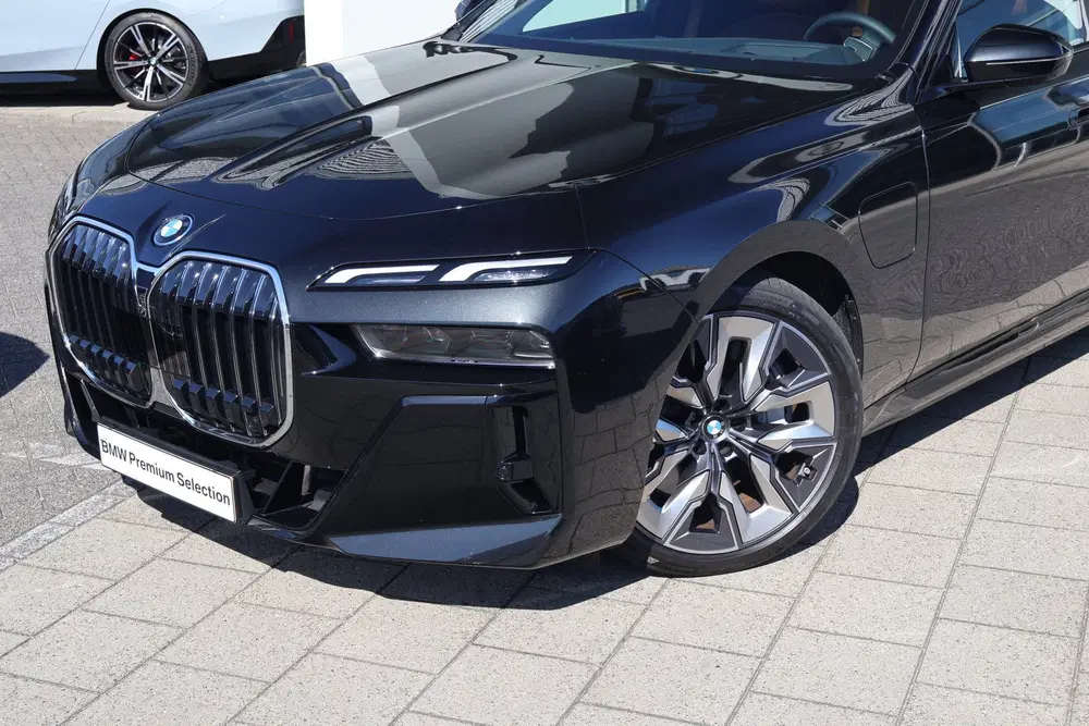 BMW 7-serie 750e xDrive M Sport Automaat uit 2026, foto 2