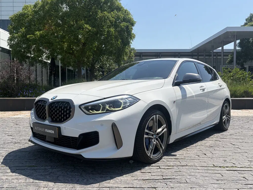 BMW 1-serie M135i xDrive High Executive Edition uit 2020