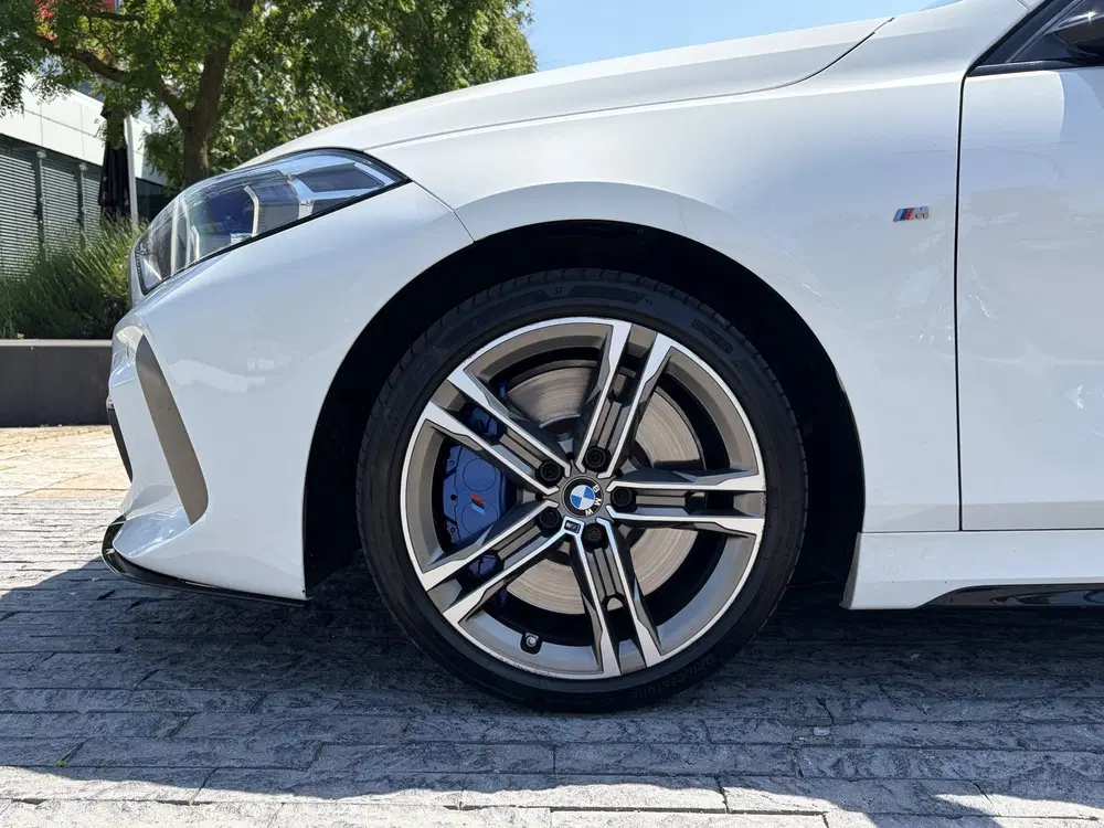 BMW 1-serie M135i xDrive High Executive Edition uit 2020, foto 13