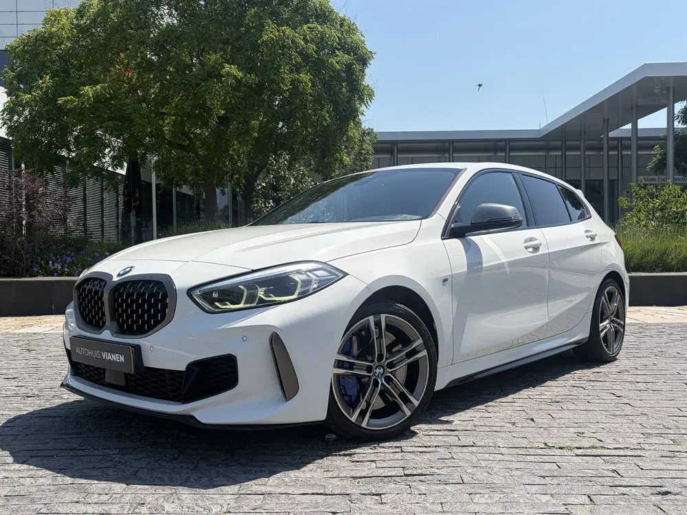 BMW 1-serie M135i xDrive High Executive Edition uit 2020, foto 2