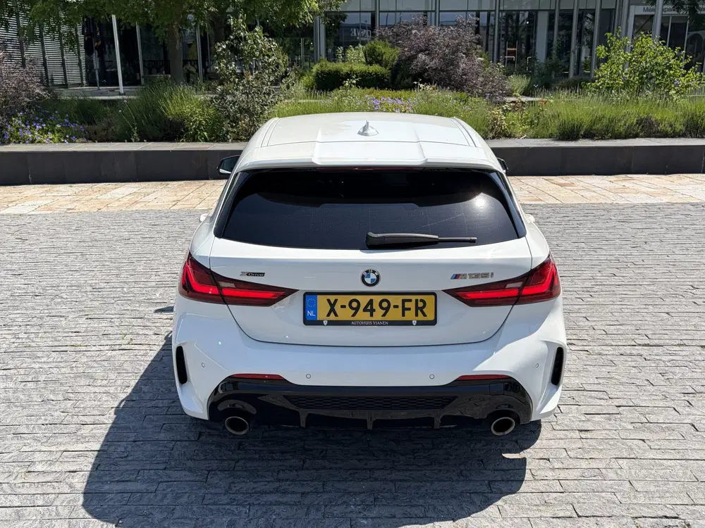 BMW 1-serie M135i xDrive High Executive Edition uit 2020, foto 5