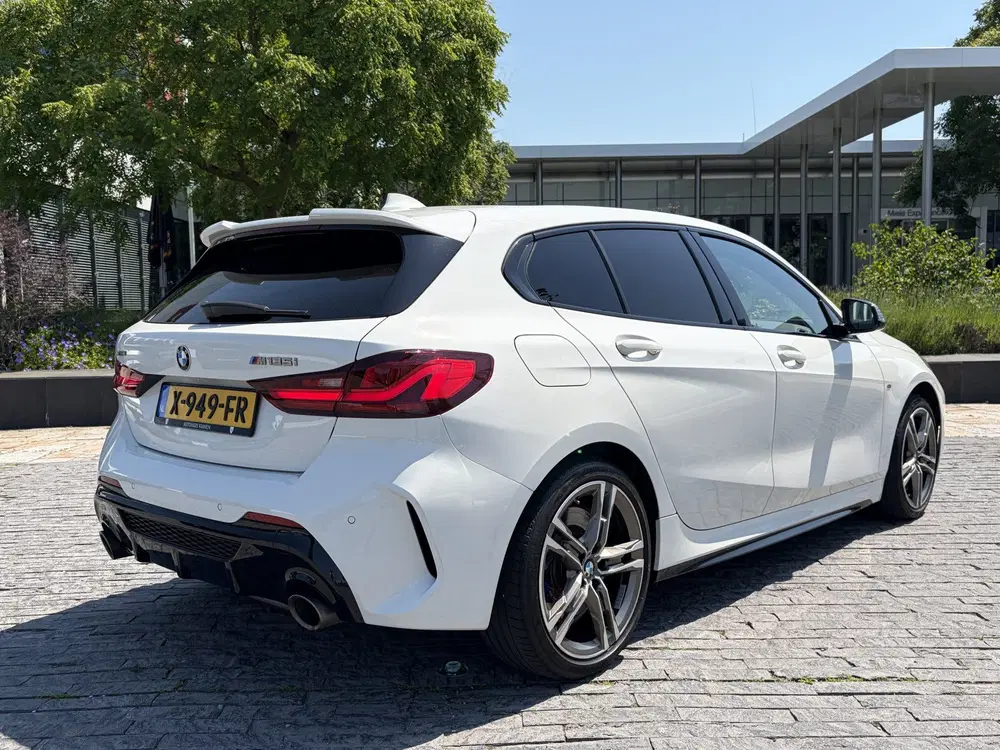 BMW 1-serie M135i xDrive High Executive Edition uit 2020, foto 6