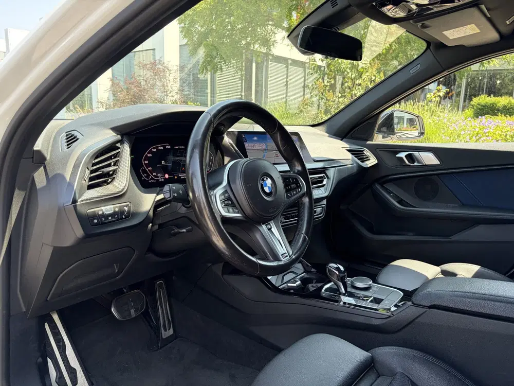 BMW 1-serie M135i xDrive High Executive Edition uit 2020, foto 9
