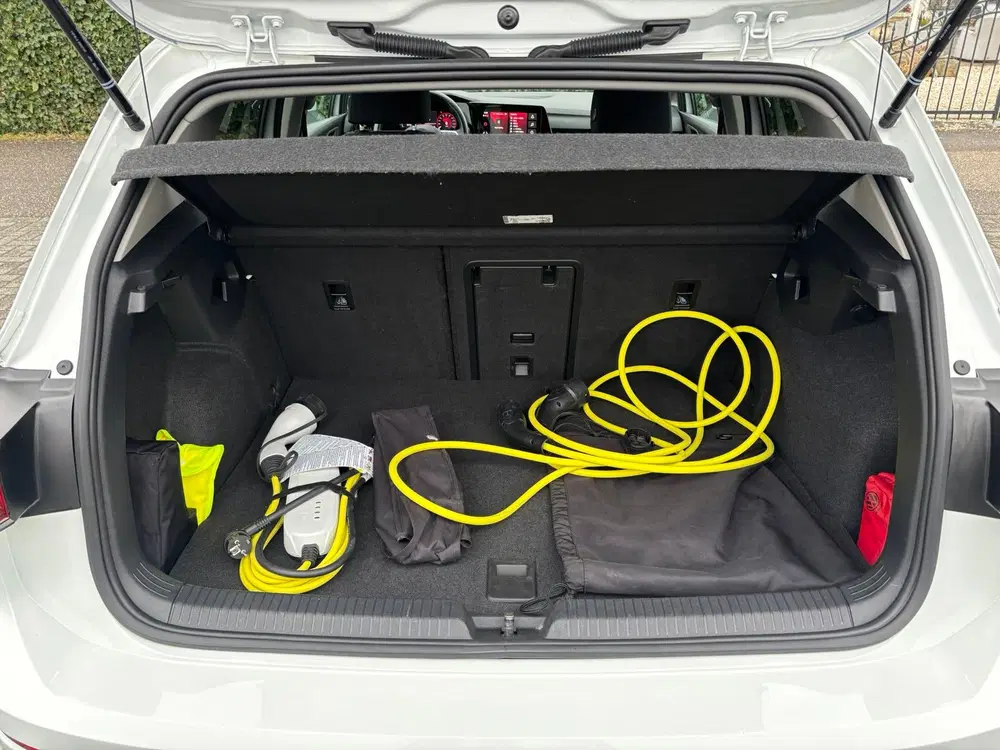 Volkswagen Golf 1.4 eHybrid Style uit 2022, foto 4