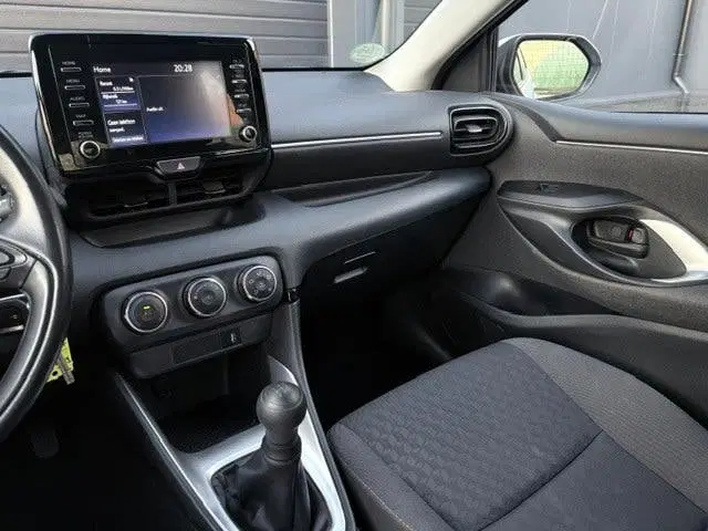 Toyota Yaris 1.0 VVT-i Comfort uit 2022, foto 12