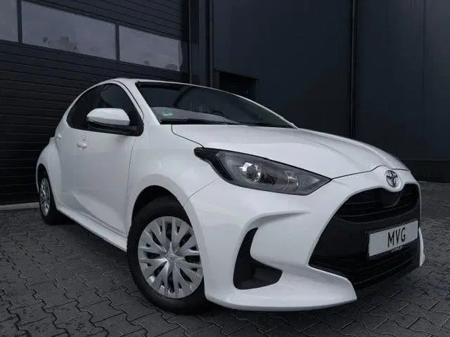 Toyota Yaris 1.0 VVT-i Comfort uit 2022, foto 2