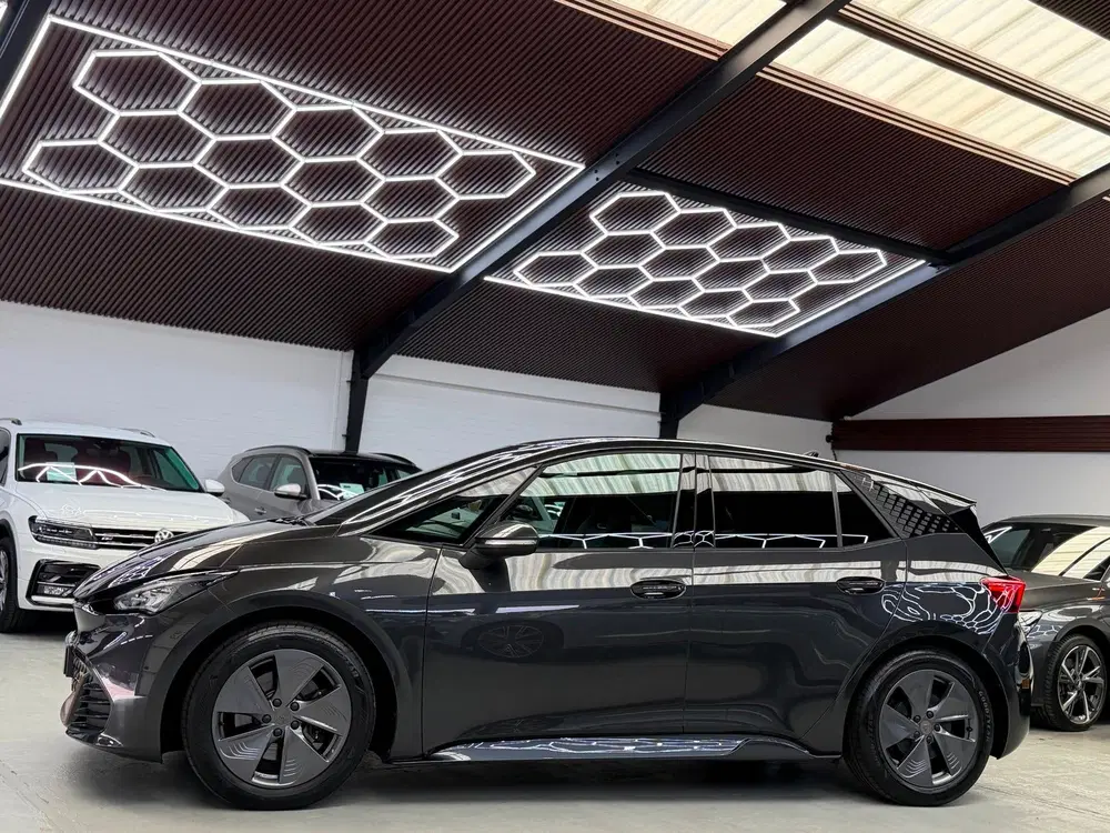 Cupra Born Essential 62 kWh CarPlay 204 pk uit 2023, foto 14