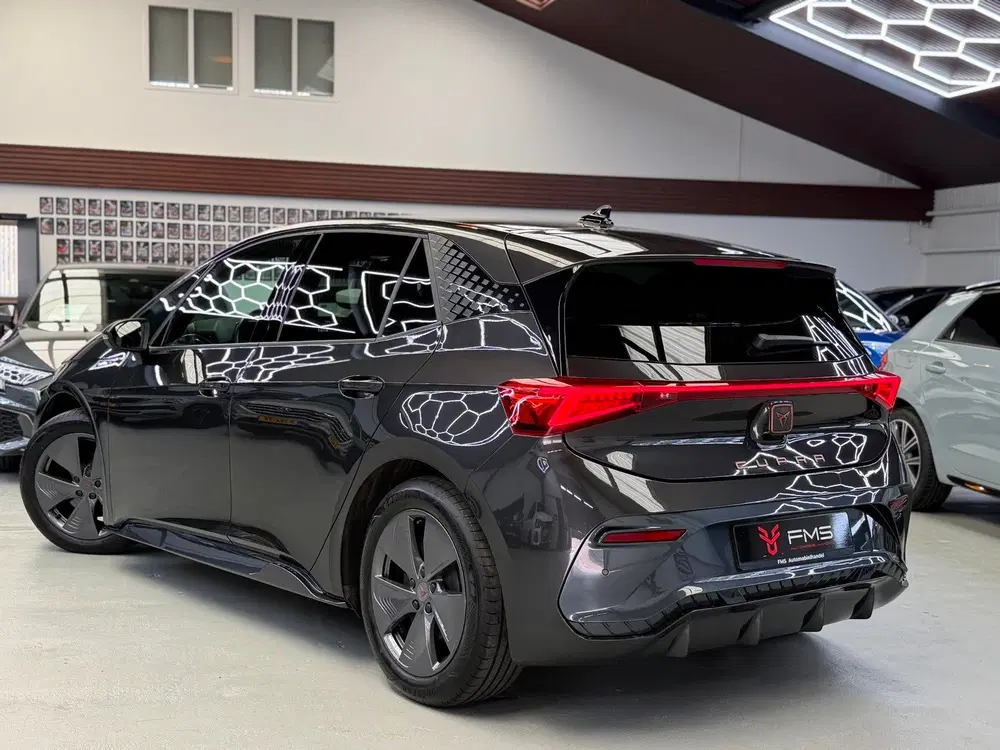 Cupra Born Essential 62 kWh CarPlay 204 pk uit 2023, foto 2