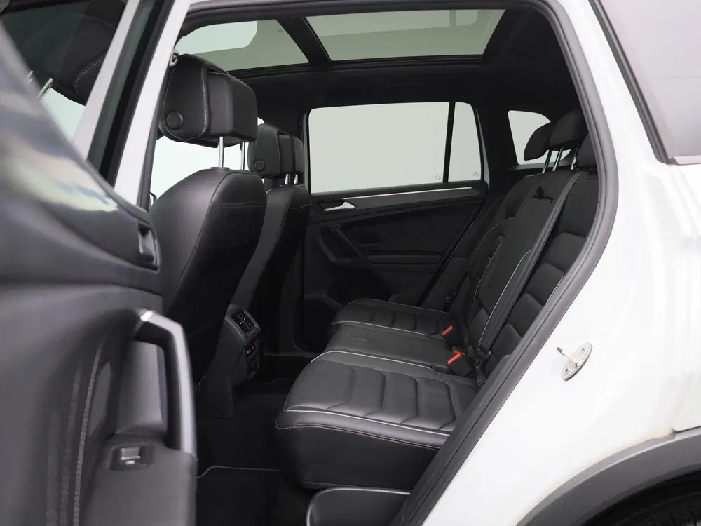 Volkswagen Tiguan 1.4 TSI eHybrid R-Line Business+ 245 PK uit 2021, foto 12