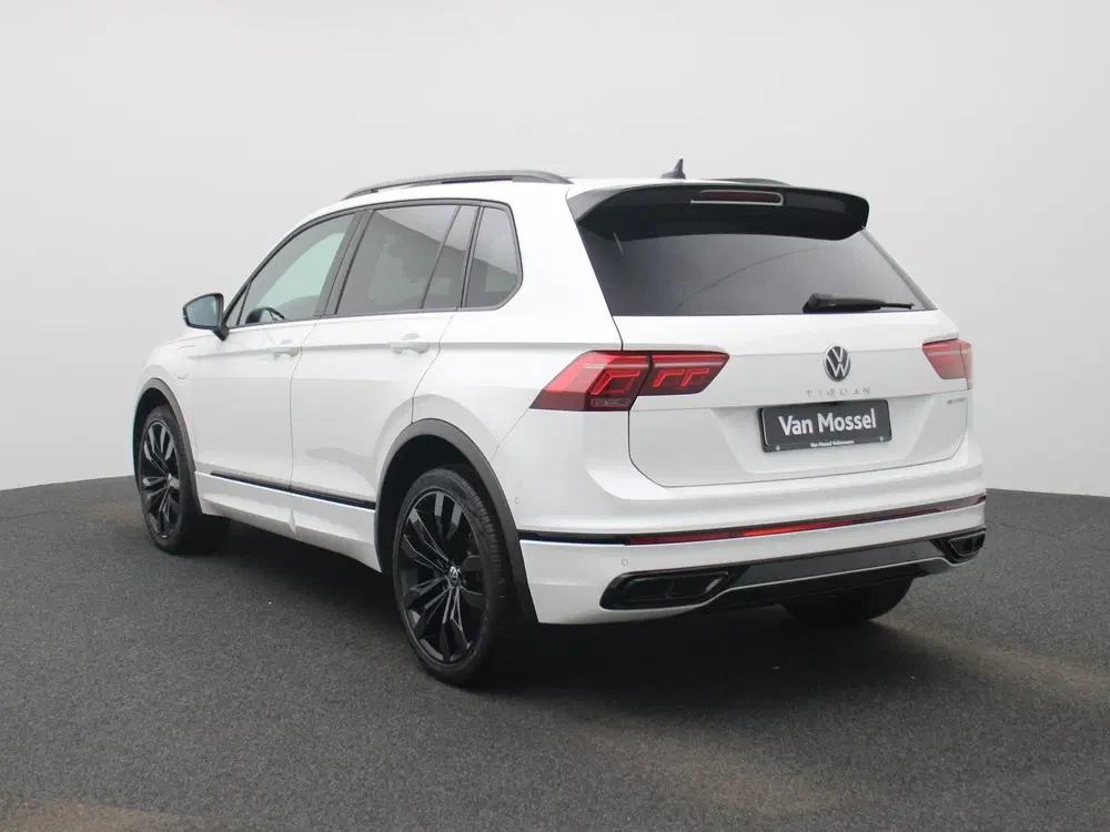 Volkswagen Tiguan 1.4 TSI eHybrid R-Line Business+ 245 PK uit 2021, foto 2