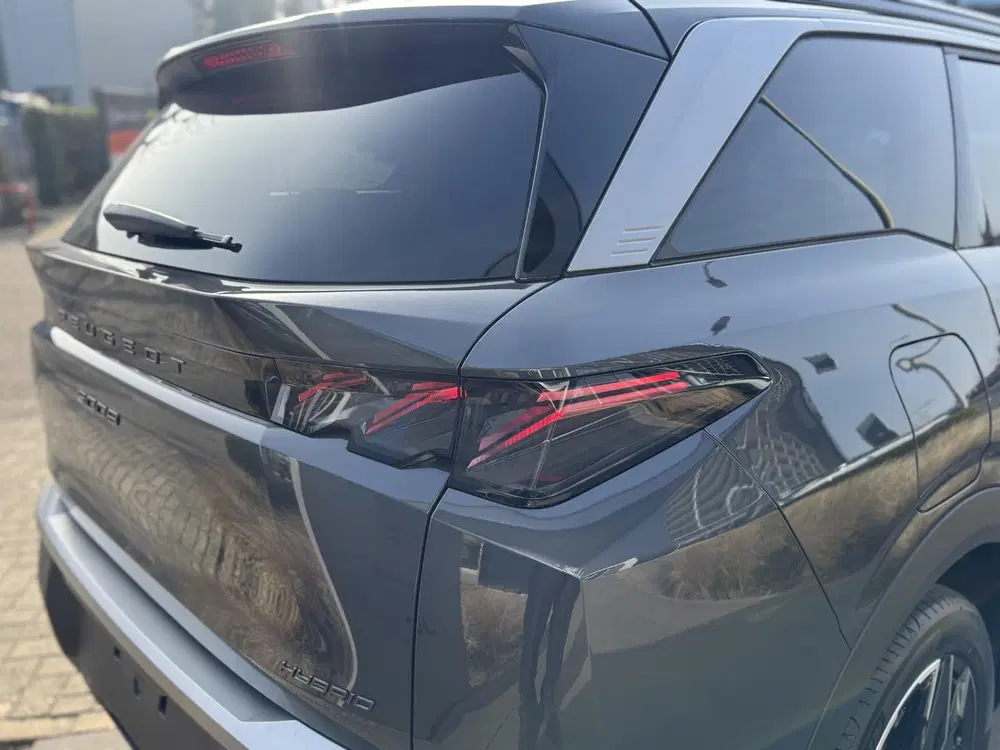 Peugeot 5008 Hybrid 145 GT l 360 Vision & Drive Assist uit 2025, foto 11