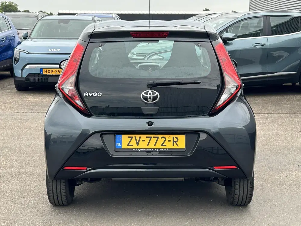 Toyota Aygo 1.0 VVT-i x-play limited Achteruitrijcamer uit 2019, foto 6
