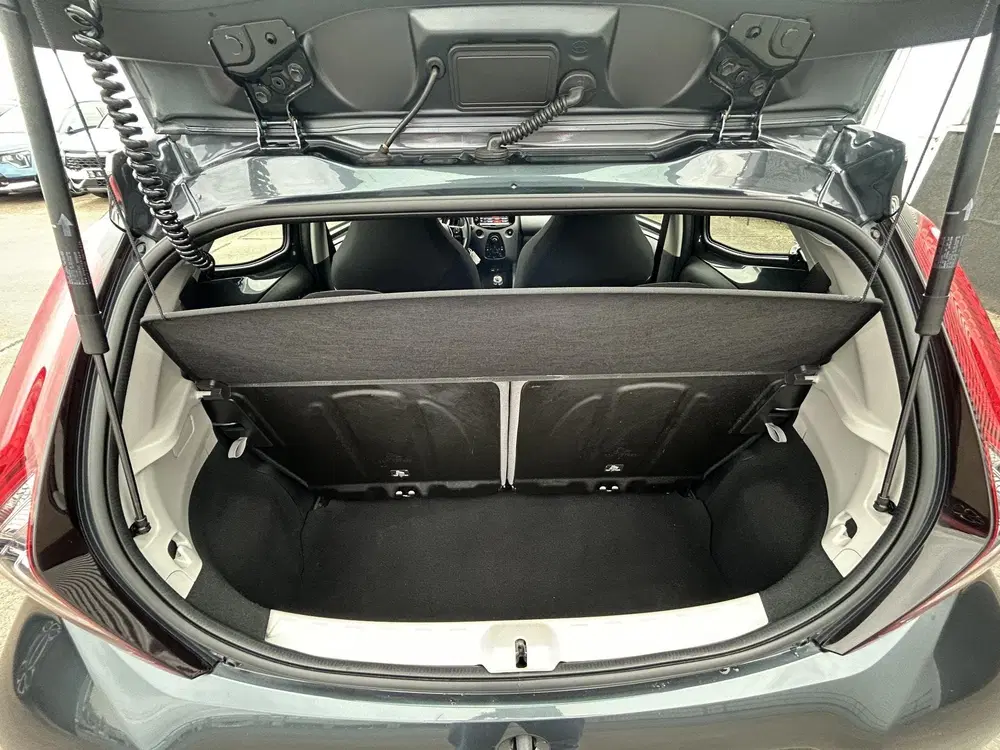 Toyota Aygo 1.0 VVT-i x-play limited Achteruitrijcamer uit 2019, foto 8