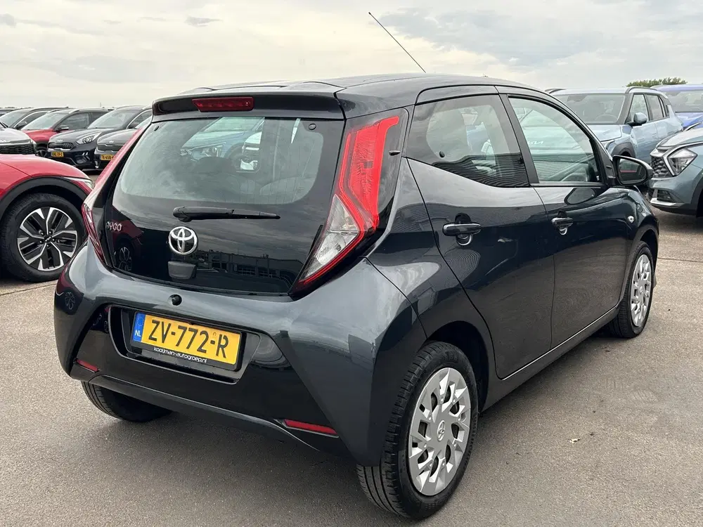 Toyota Aygo 1.0 VVT-i x-play limited Achteruitrijcamer uit 2019, foto 9
