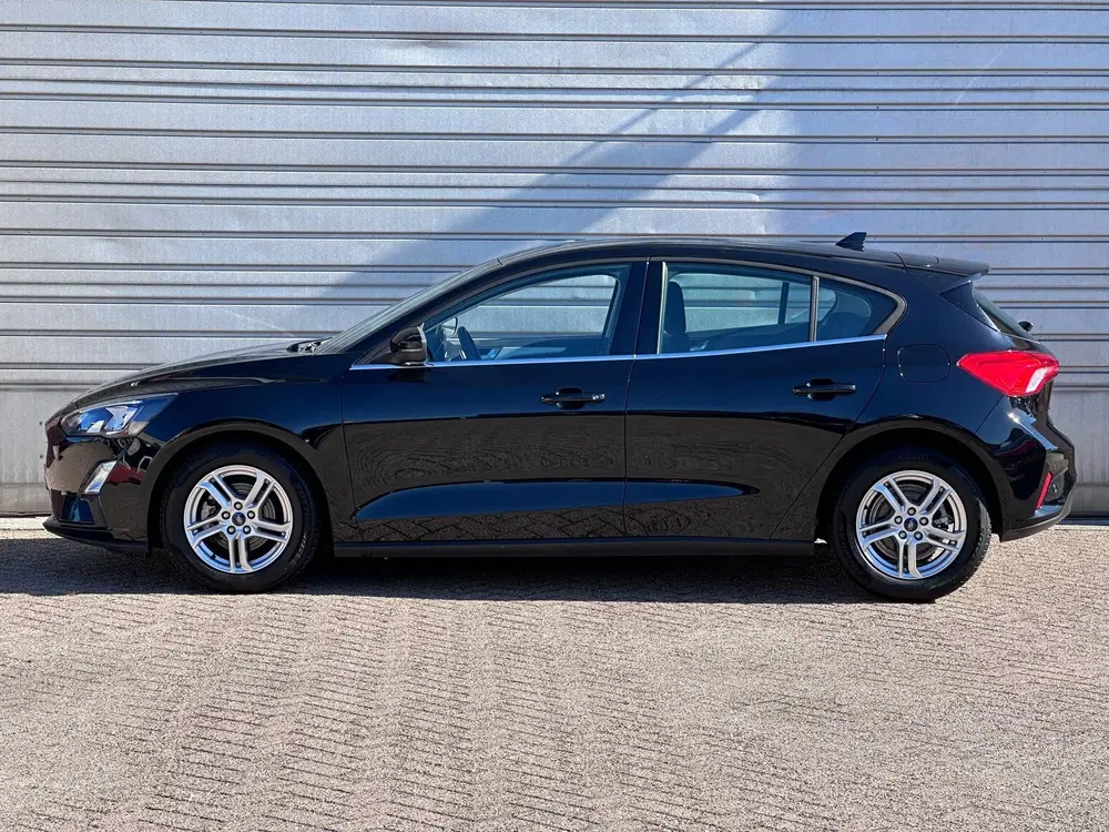 Ford Focus 1.0 EcoBoost Hybrid Trend Edition Business uit 2022, foto 10