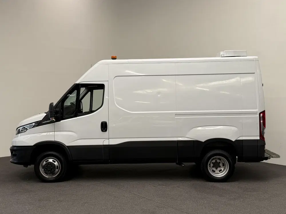 Iveco Daily 35C16V 2.3 352 L2H2 Automaat Dubbellucht A uit 2021, foto 5