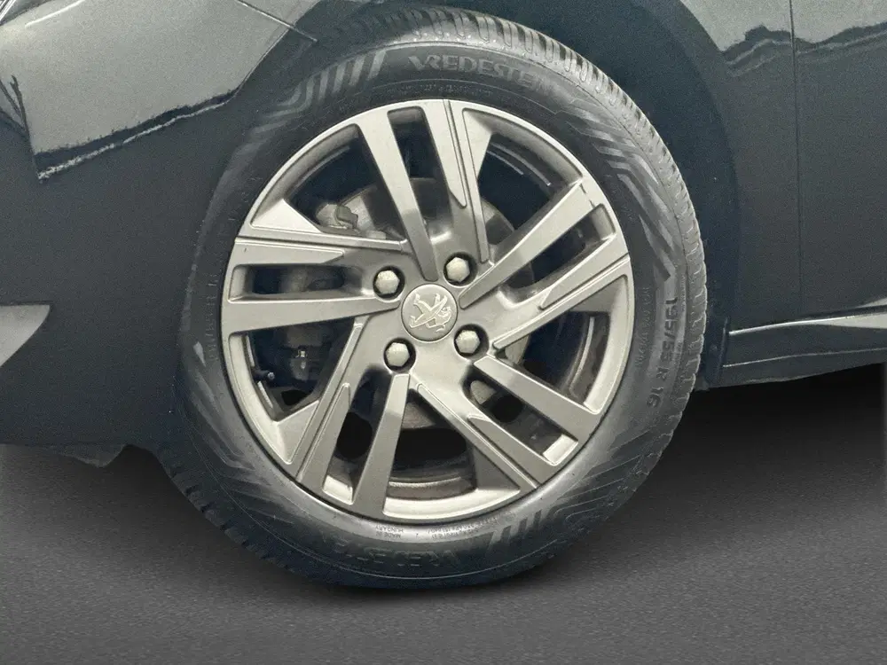 Peugeot 208 1.2 PureTech 75pk Active Pack uit 2023, foto 11