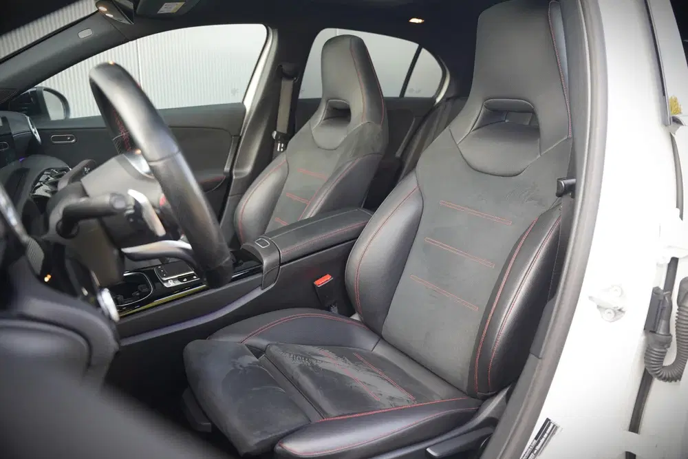 Mercedes-Benz A-Klasse 200 Business Solution AMG Upgrade uit 2019, foto 3