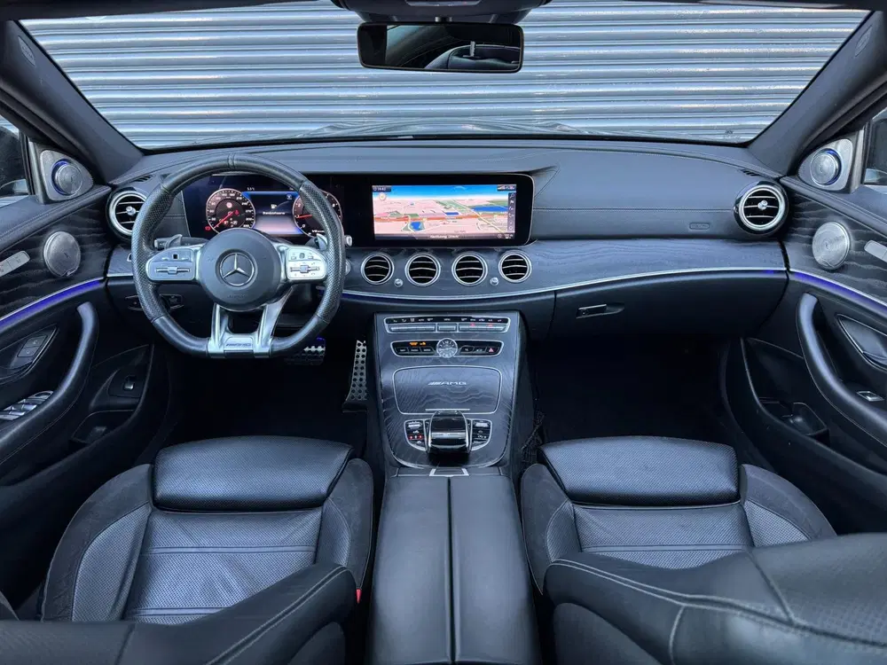 Mercedes-Benz E-Klasse AMG 63 4MATIC Premium Plus Pano uit 2019, foto 14