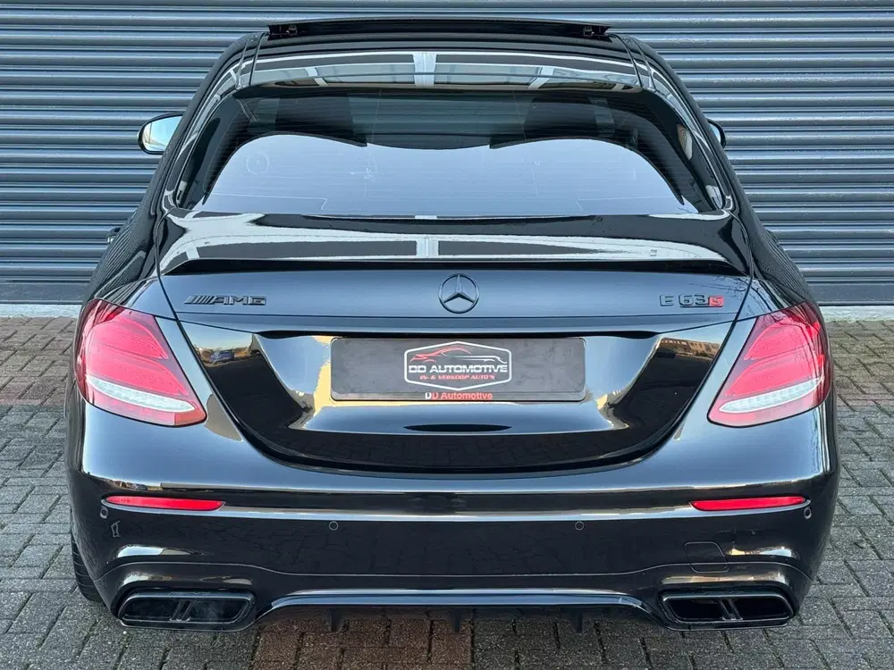 Mercedes-Benz E-Klasse AMG 63 4MATIC Premium Plus Pano uit 2019, foto 8