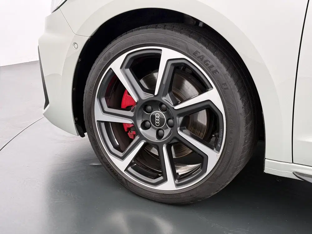 Audi A1 40 TFSI S Line Camera uit 2023, foto 13