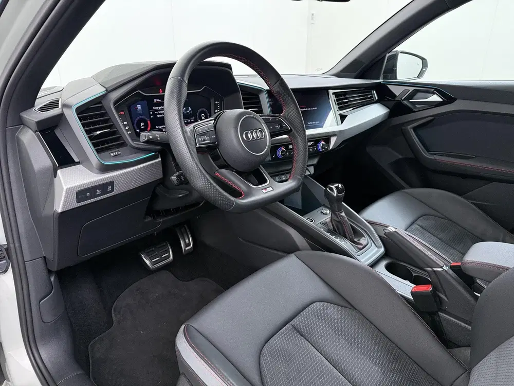 Audi A1 40 TFSI S Line Camera uit 2023, foto 6