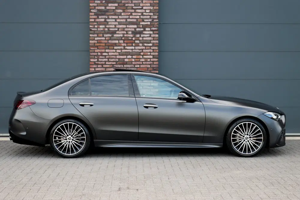 Mercedes-Benz C-Klasse 200 4MATIC Premium+ AMG Line uit 2023, foto 11