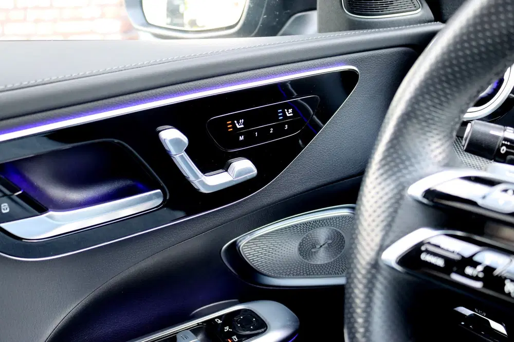 Mercedes-Benz C-Klasse 200 4MATIC Premium+ AMG Line uit 2023, foto 12