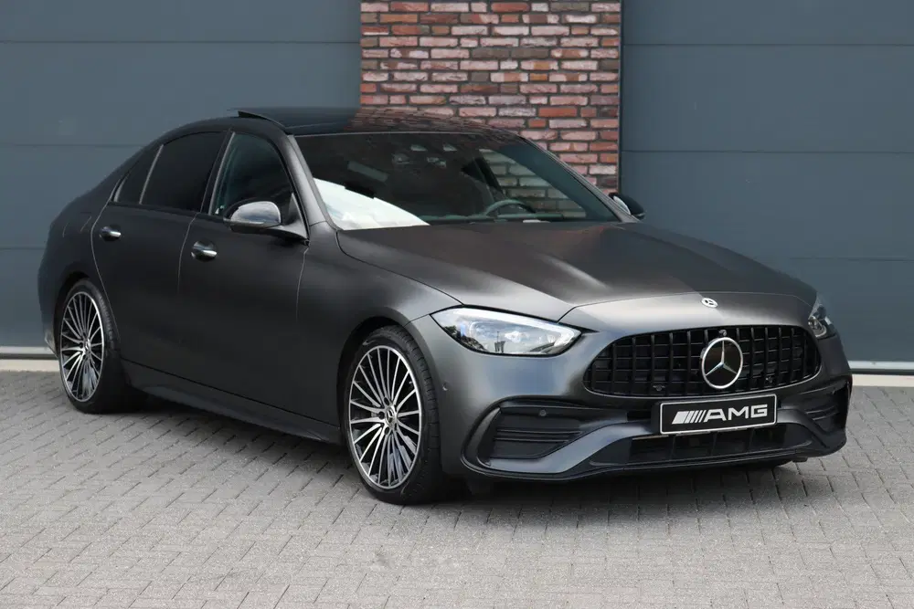 Mercedes-Benz C-Klasse 200 4MATIC Premium+ AMG Line uit 2023, foto 3