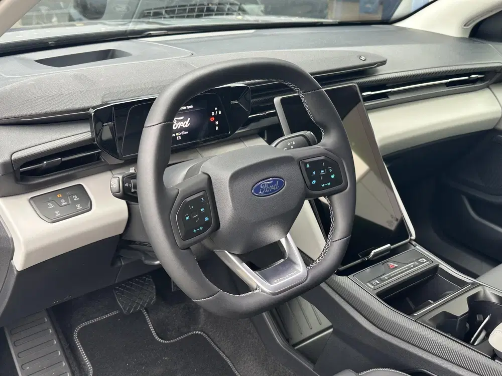 Ford Explorer Premium Extended Range RWD 77 kWh uit 2026, foto 5