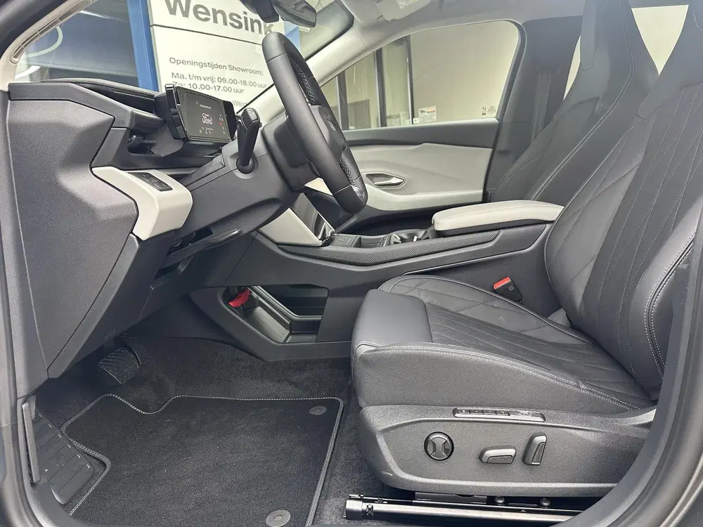 Ford Explorer Premium Extended Range RWD 77 kWh uit 2026, foto 6