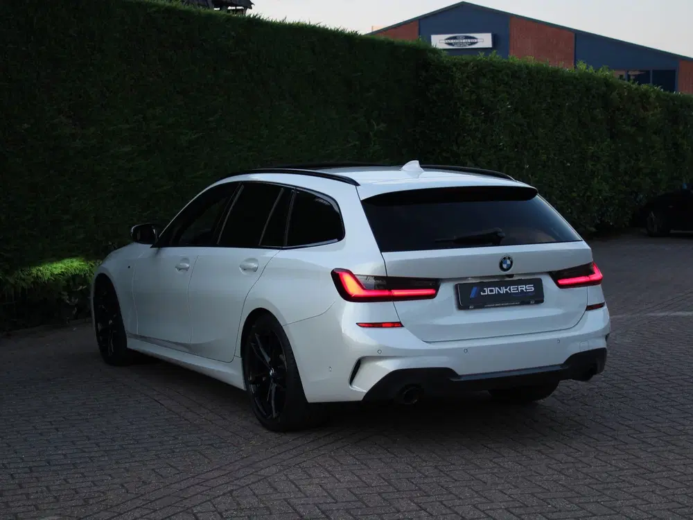 BMW 3-serie 3 Serie Touring 320i High Executive Ed. M uit 2020, foto 7