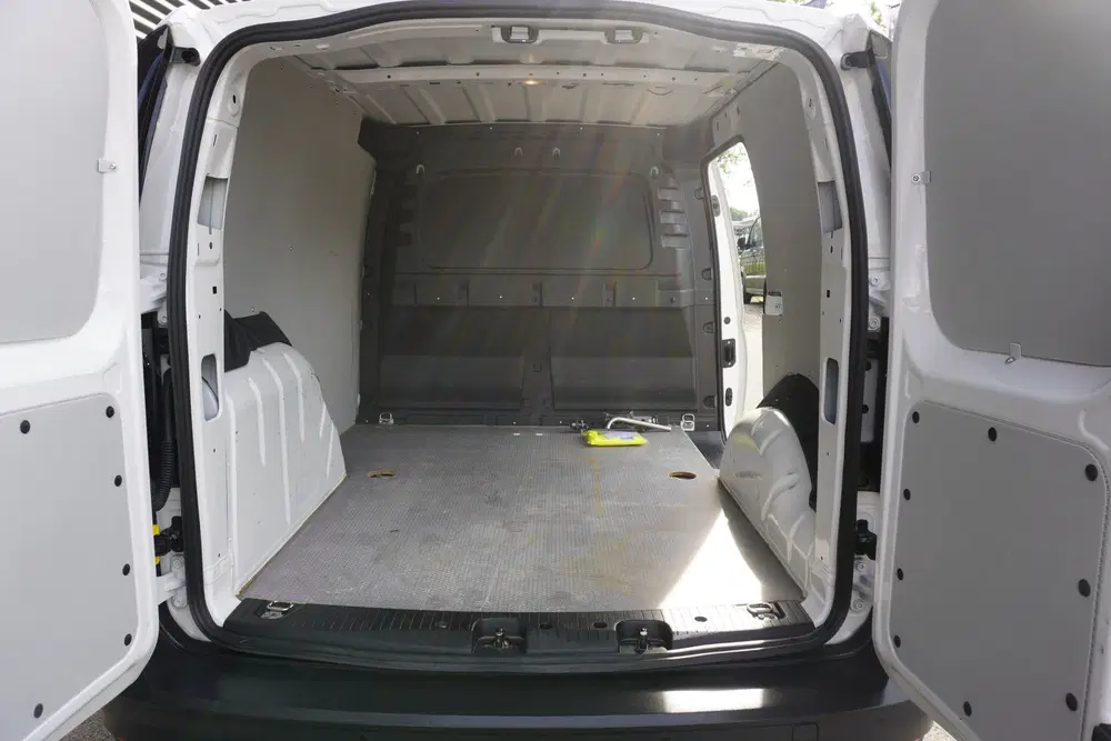 Volkswagen Caddy 102PK Apple Carplay Parkeersensoren M uit 2024, foto 3